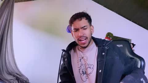 E V I L online show from December 2025 07:10:01 PM