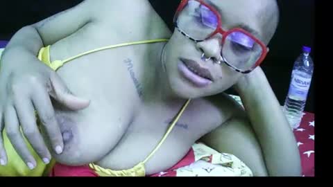 Snapshot of 420ebony_goddess chatting on July 2026 06:06:01 AM goddess zuri online show from July 2026 06:06:01 AM