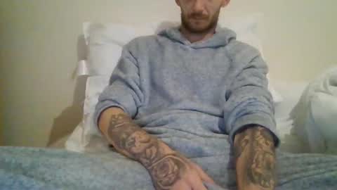 420feetloverr420 online show from October 2025 08:51:02 PM