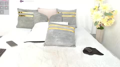 493ashlyfoxx online show from September 2025 01:18:01 AM