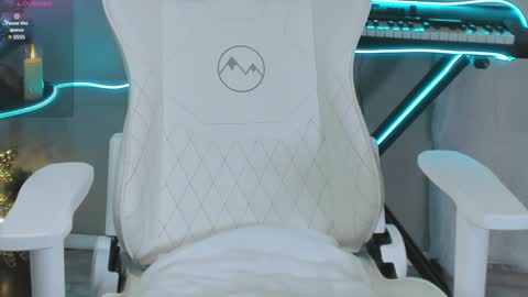 Andrew online show from December 2024 06:11:02 AM