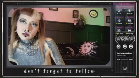 Juune online show from February 2025 10:31:02 PM