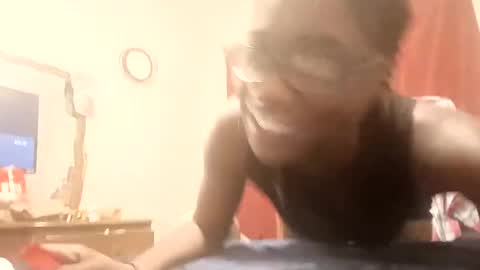 69hersheycisses online show from October 2025 06:11:02 AM