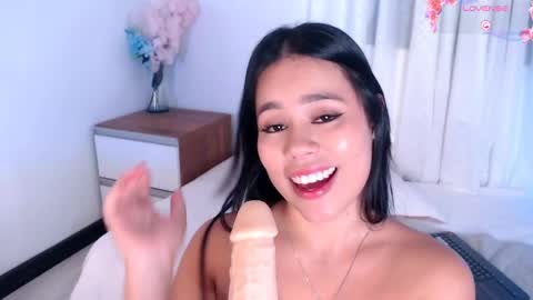 Snapshot of 69mia_sweet chatting on June 2026 06:01:01 PM Mia online show from June 2026 06:01:01 PM
