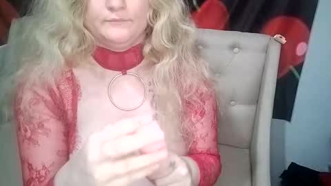 6redhotbunnie9 online show from November 2025 06:12:02 AM