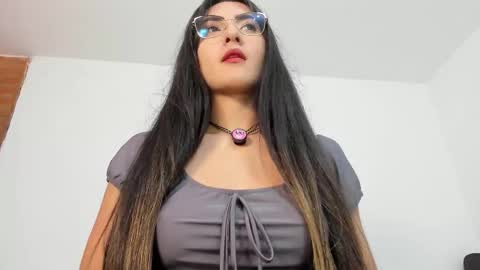    online show from December 2025 04:49:02 PM