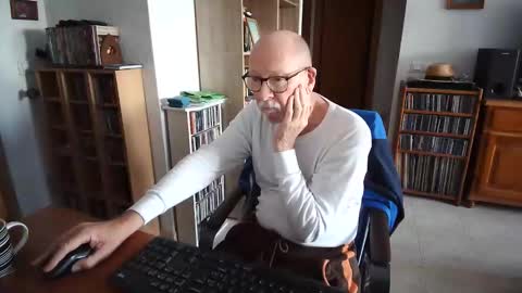  Papi  online show from April 2026 05:07:02 PM