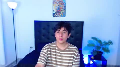 zyan online show from December 2025 02:44:01 PM