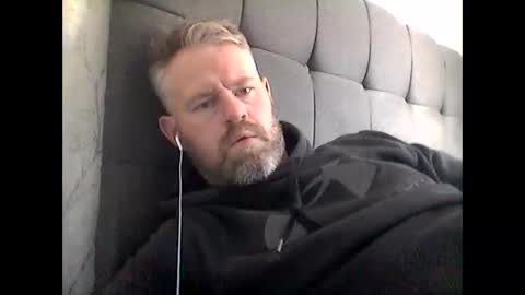 81jonnyx online show from November 2025 12:05:02 PM