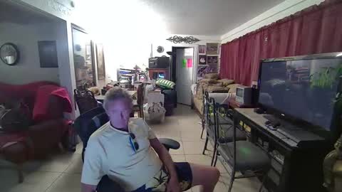 Snapshot of 86406stud chatting on December 2024 02:52:02 AM 86406stud online show from December 2024 02:52:02 AM