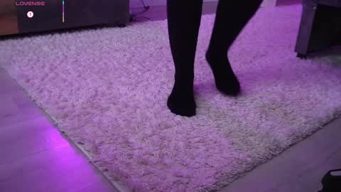 Monicano face online show from September 2025 02:11:01 AM