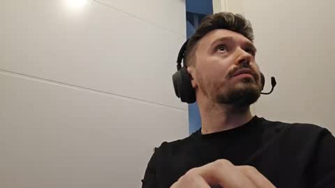 8inchdude93 online show from March 2026 12:53:01 PM