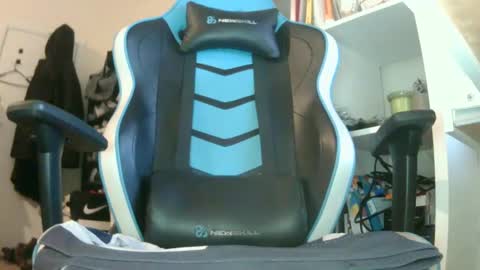 Arturo online show from December 2024 08:32:02 PM