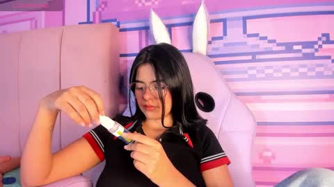 Alice  online show from September 2025 07:59:01 PM