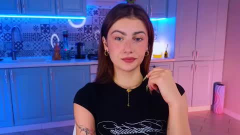 Snapshot of _a_n_n_y_ chatting on September 2025 09:18:01 PM Willow online show from September 2025 09:18:01 PM