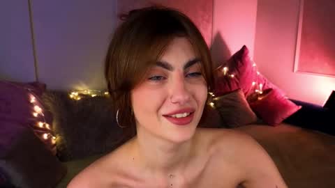 Willow online show from November 2025 09:52:02 PM