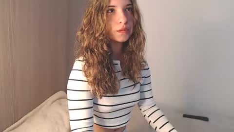 Snapshot of _abrill_20 chatting on May 2026 03:51:02 PM _abrill_20 online show from May 2026 03:51:02 PM
