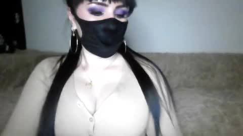 Adela online show from January 2025 10:12:02 PM