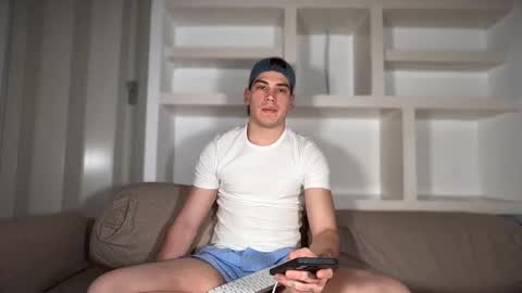 _aesthetic online show from September 2025 03:01:02 PM