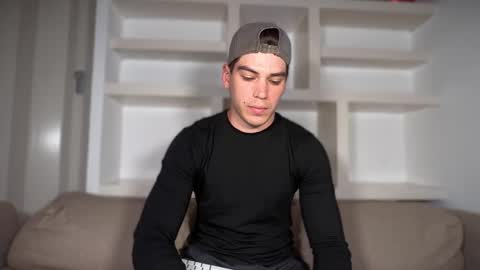 _aesthetic online show from September 2025 03:26:01 PM