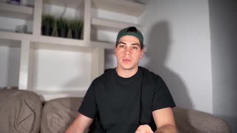 _aesthetic online show from September 2025 02:43:02 PM