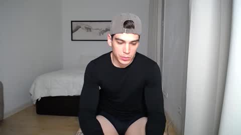 _aesthetic online show from May 2026 06:37:01 PM