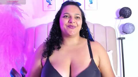 _aithanaa_ online show from February 2026 06:01:02 PM