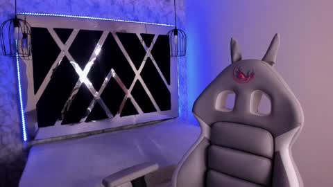  Alaia online show from January 2025 03:08:02 PM