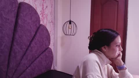  Alaia online show from December 2025 11:50:01 AM