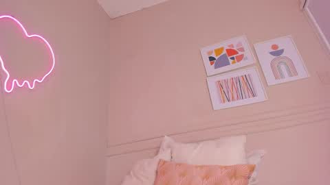 Snapshot of _aleja_x chatting on September 2025 11:32:02 AM _aleja_x online show from September 2025 11:32:02 AM