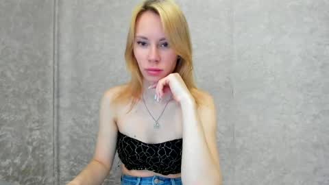Snapshot of _alex1819 chatting on May 2026 07:57:02 AM _alex1819 online show from May 2026 07:57:02 AM