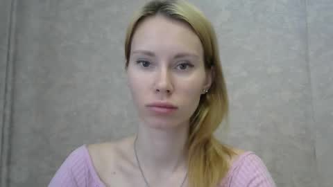 Snapshot of _alex1819 chatting on May 2026 07:03:01 AM _alex1819 online show from May 2026 07:03:01 AM