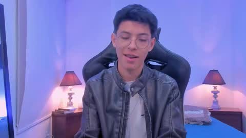 Alexander online show from November 2025 12:44:02 PM