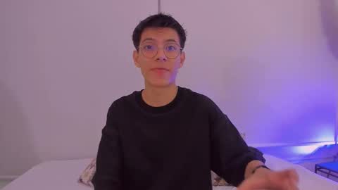 Alexander online show from November 2025 04:48:02 AM