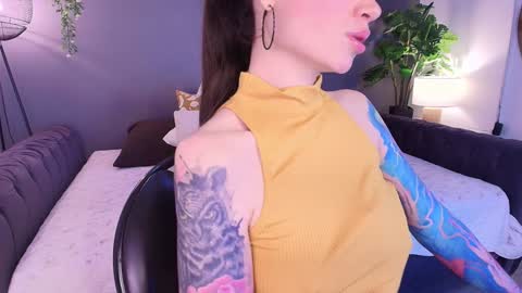 Snapshot of _aliice_1 chatting on February 2025 10:55:02 PM  Alice  online show from February 2025 10:55:02 PM