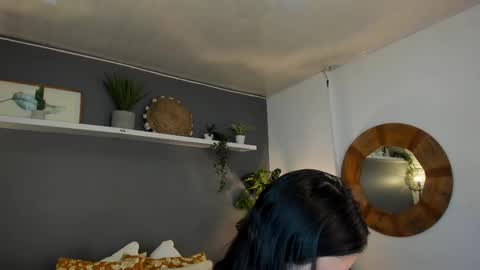 Snapshot of _aliice_1 chatting on February 2025 07:43:02 PM  Alice  online show from February 2025 07:43:02 PM