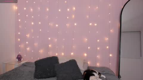 _allisongomez online show from September 2025 11:15:02 PM