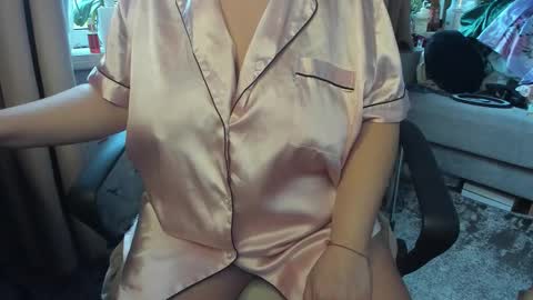 lisa online show from November 2025 09:35:01 AM