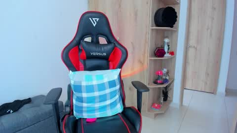 Snapshot of _amanda_seyfried19 chatting on February 2026 03:51:01 PM AMANDA online show from February 2026 03:51:01 PM