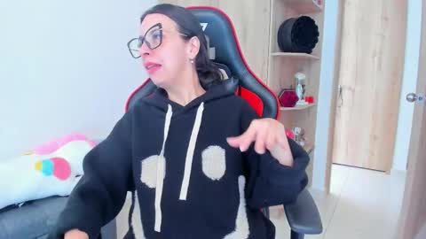 Snapshot of _amanda_seyfried19 chatting on February 2026 04:11:02 PM AMANDA online show from February 2026 04:11:02 PM