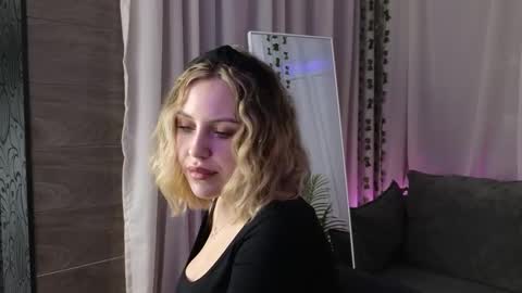 _amymoore_ online show from February 2026 01:56:02 AM