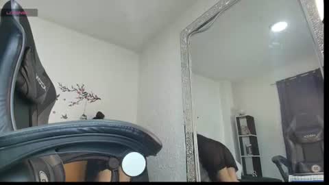 Snapshot of _anais_lanz chatting on July 2026 04:16:01 AM Anais online show from July 2026 04:16:01 AM