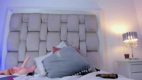 Angel Azul online show from February 2025 03:05:02 PM