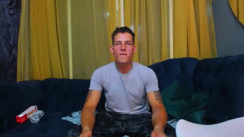 Angel Rivera online show from February 2026 02:18:02 AM