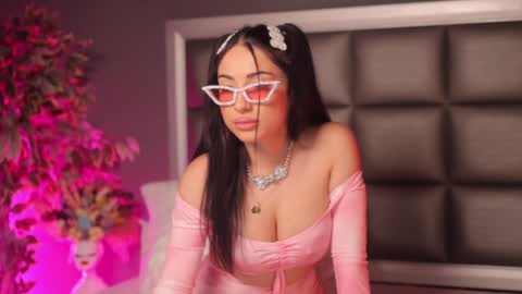 Anna online show from January 2025 11:27:01 PM