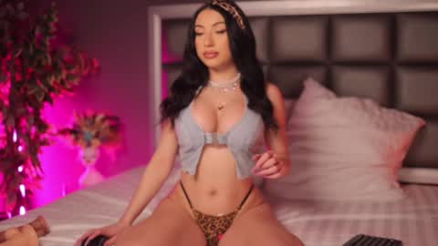 Anna online show from January 2025 08:26:01 PM