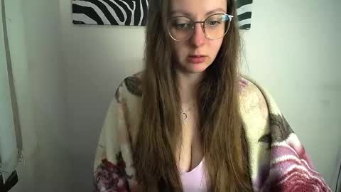 Snapshot of _annabelle_lee chatting on April 2026 06:17:01 AM Anna online show from April 2026 06:17:01 AM