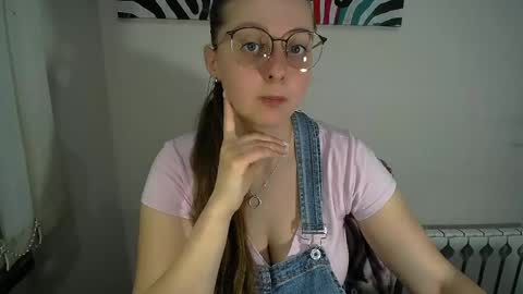 Snapshot of _annabelle_lee chatting on May 2026 06:31:02 AM Anna online show from May 2026 06:31:02 AM