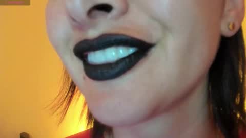 antonia online show from November 2025 10:36:02 PM