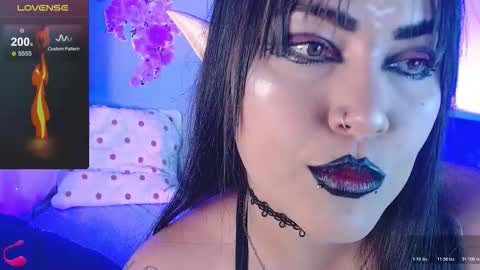 Angie online show from November 2025 02:22:01 AM